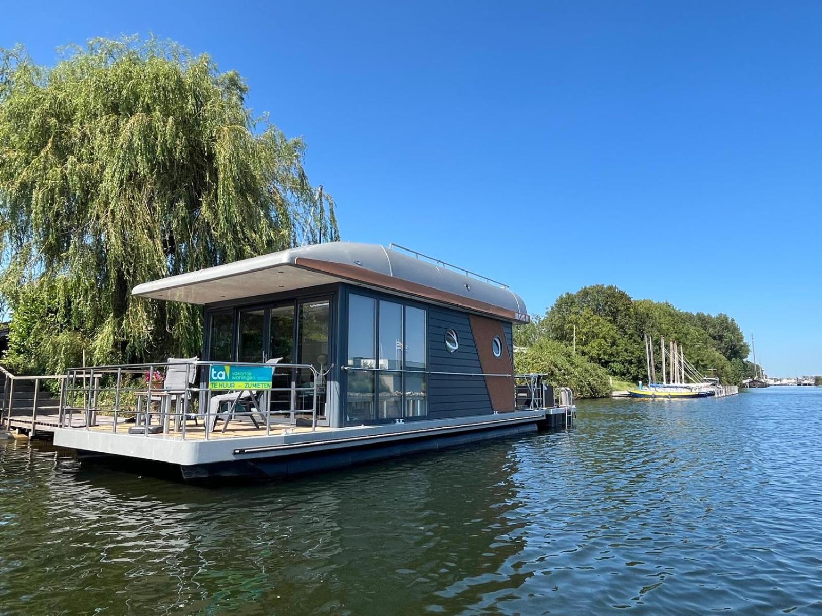 Houseboat Kamperland Hotel Exterior photo